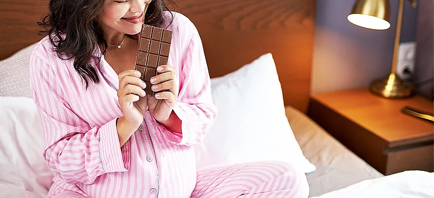Chocolate in Pregnancy: Safety, Benefits and Risks - Chocolate And Puppy Pregnancy